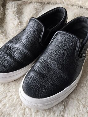 Vans Black Pebble Leather Unisex Slip-On Sneakers with White Sole US Sz M5.5/W7